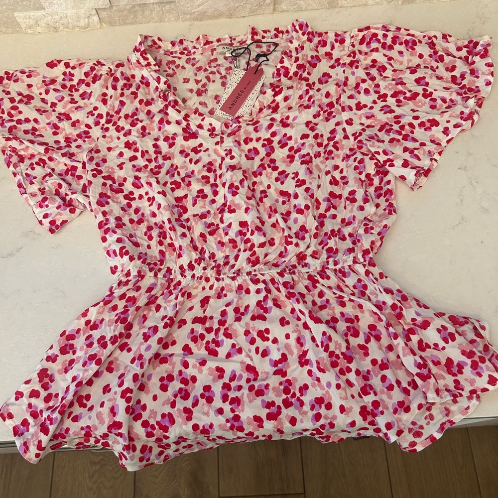 ANDREE BY UNIT Pink and White Floral Blouse
